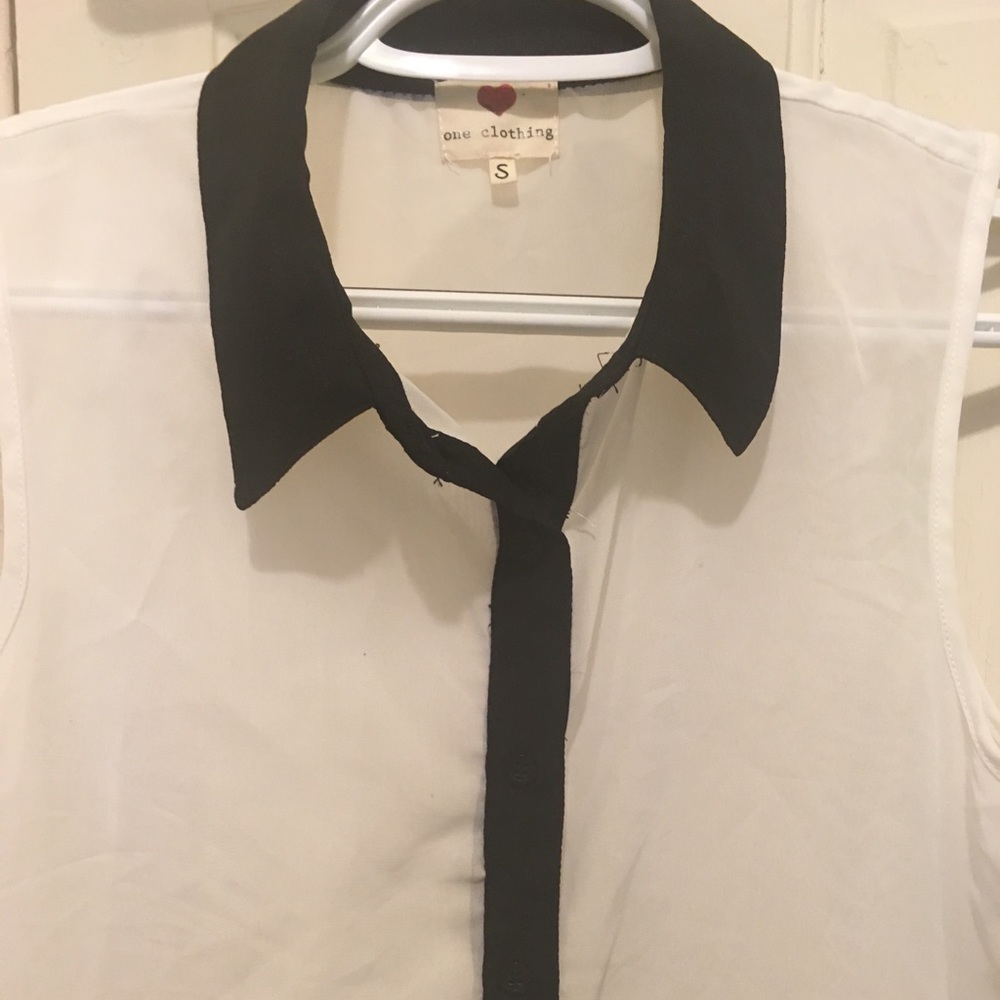 Sheer button up blouse - Picture 2 of 3